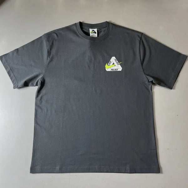 [BUNJANG] Palace Nike Tri-Swoosh T-shirt Charcoal / 팔라스  나이키 트라이 스우시 티셔츠 차콜