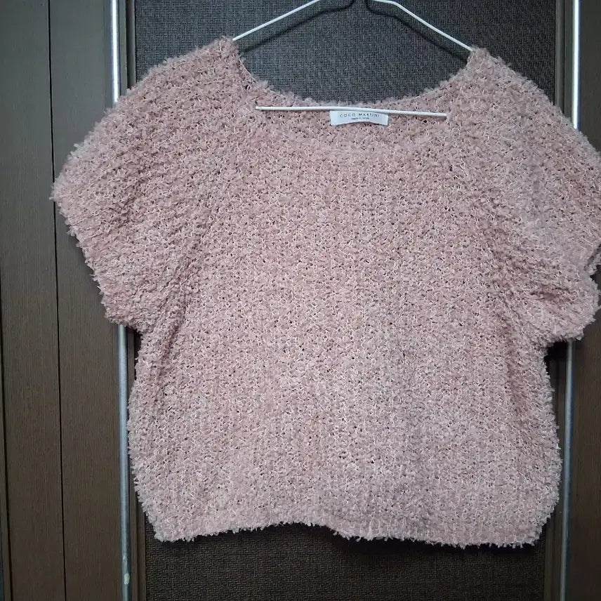 [BUNJANG] COCO MARTINI Pink Fur Short Sleeve Knit (Free Size) / COCO MARTINI 핑크 털 반팔 니트(프리)