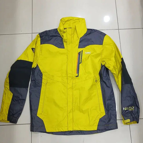 [BUNJANG] BFL Windbreaker Hooded Zip-Up Jacket - Size 95 / BFL 95사이즈 바람막이 등산 점퍼 후드분실없어요 중고