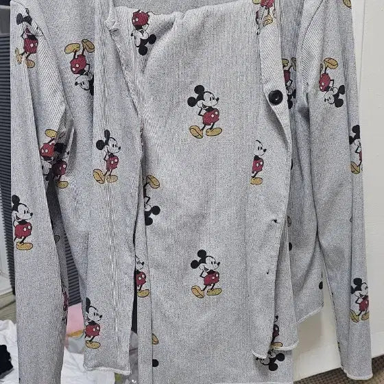 [BUNJANG] Mickey Mouse Pattern Grey Cardigan Set (Pants) / 미키마우스 패턴 회색 가디건 세트(바지)