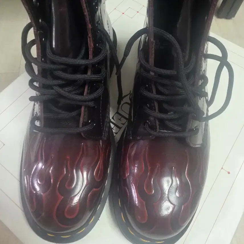 [BUNJANG] Dr. Martens Inferno Burgundy Boots / 닥터마틴 버건디 인페르노 260