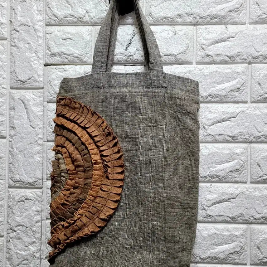 [BUNJANG] Linen Tote Bag with Frill Detail / 프릴 장식 린넨 토트백