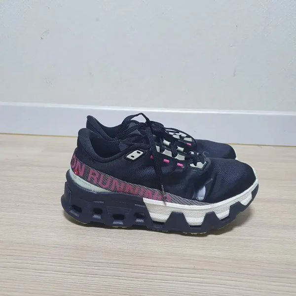 [BUNJANG] On Running Cloudmonster Hyper Running Shoes Size 240 / 온러닝 클라우드 몬스터 하이퍼 러닝화 240