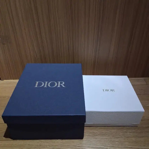 [BUNJANG] Dior Gift Box White / 디올 선물상자, 기프트박스