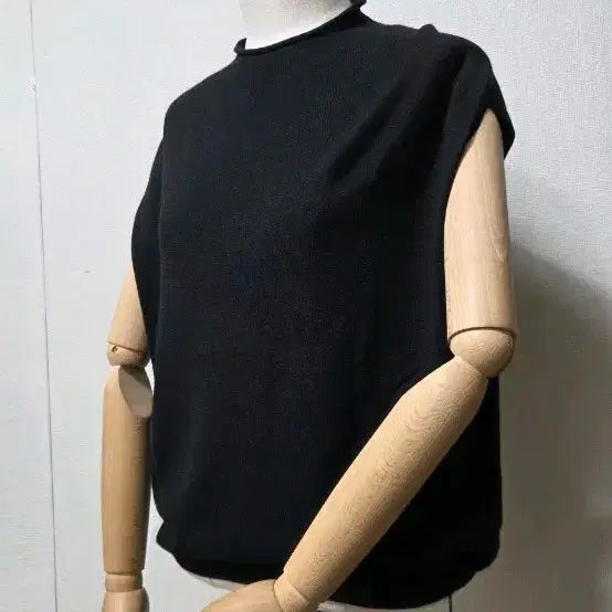 [BUNJANG] G Studio Black Cap Knit Top / 지스튜디오 블랙 캡 니트티