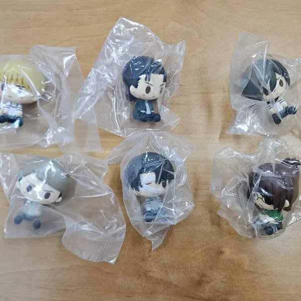 [BUNJANG] Attack on Titan Choco-Noko Figures Bundle Set (6 pcs, Sealed) / 진격의거인 쿠지 H상 초코노코 6개 일괄(미개봉)