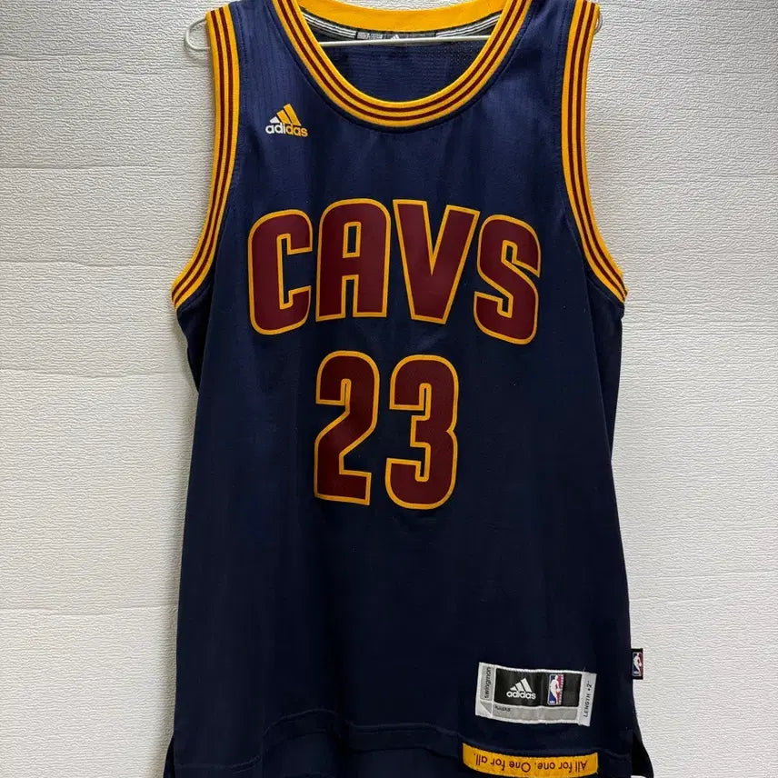 [BUNJANG] Adidas CAVS #23 Swingman Basketball Jersey / 아디다스 CAVS 23 스윙맨 농구 유니폼