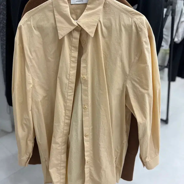 [BUNJANG] Amomento Butter Oversized Fit Shirt / 아모멘토 셔츠