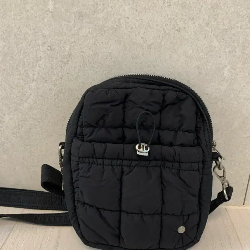 [BUNJANG] ACMED LA VIE Nylon Crossbody Bag / 아크메드라비 크로스백