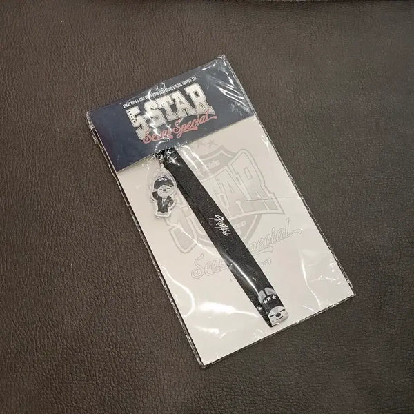 [BUNJANG] Stray Kids Bang Chan Wolfchan Light Stick Strap (Official, Sealed) / 스트레이키즈 스키즈 스키주 울프찬 방찬 라이트 스틱 스트랩 미개봉 공식