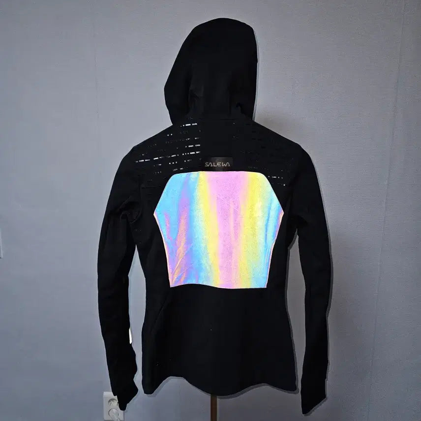[BUNJANG] Salewa Women's Gore Windstopper Reflective Jacket / 90 ) 살레와 여성 고어 윈드스토퍼 리플렉티브 바람막이 자켓