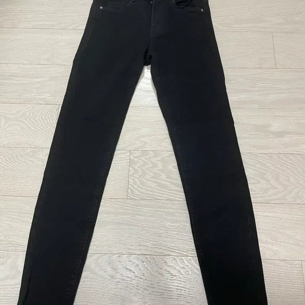 [BUNJANG] Zara Black Denim Cut-off Pants / Zara 자라 블랙 데님 컷오프 팬츠 새상품