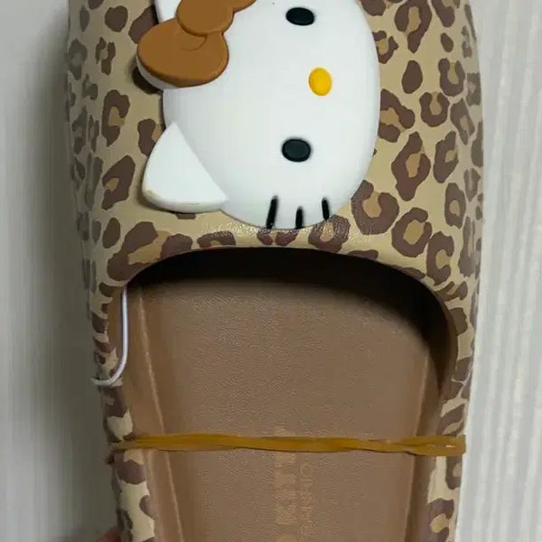 [BUNJANG] Hello Kitty Leopard Pattern Slippers (250mm) / (미사용) 헬로키티 슬리퍼 250mm