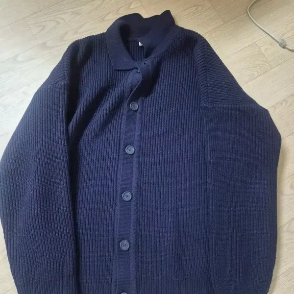 [BUNJANG] Navy Knit Cardigan / 네이비 니트 가디건