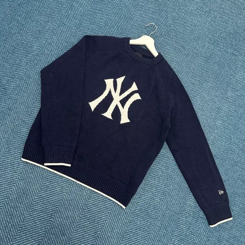 [BUNJANG] New Era Yankees Knit XL / [XL] 뉴에라 양키즈 니트 만원샵