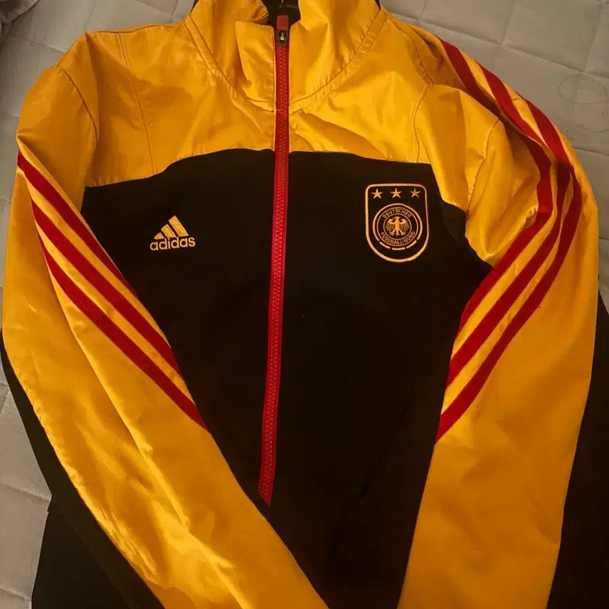 [BUNJANG] Adidas Rare Windbreaker Jacket Size 105 / 희귀 아디다스 바람막이 105
