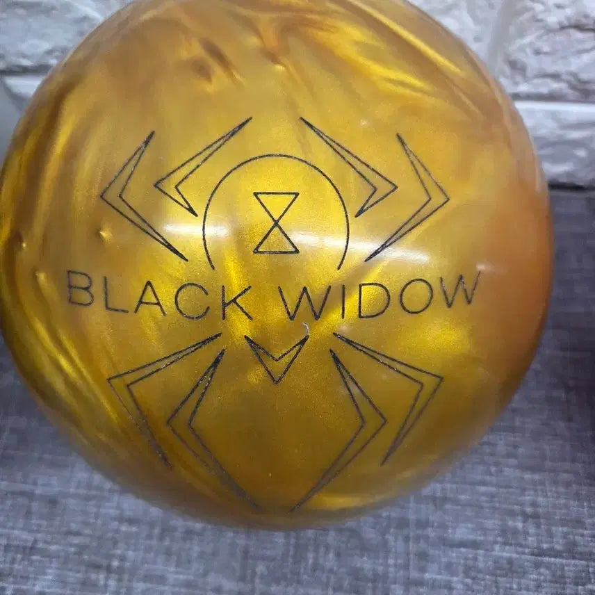 [BUNJANG] Storm Black Widow Gold 15lb Bowling Ball / 블랙위도우 골드 15p 볼링공