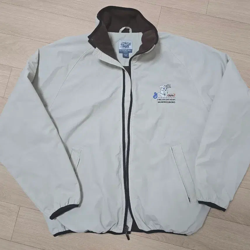 [BUNJANG] Chestnut Hill Doughboy Embroidery Windbreaker / Chestnut Hill 도우보이 자수 윈드브레이커 L