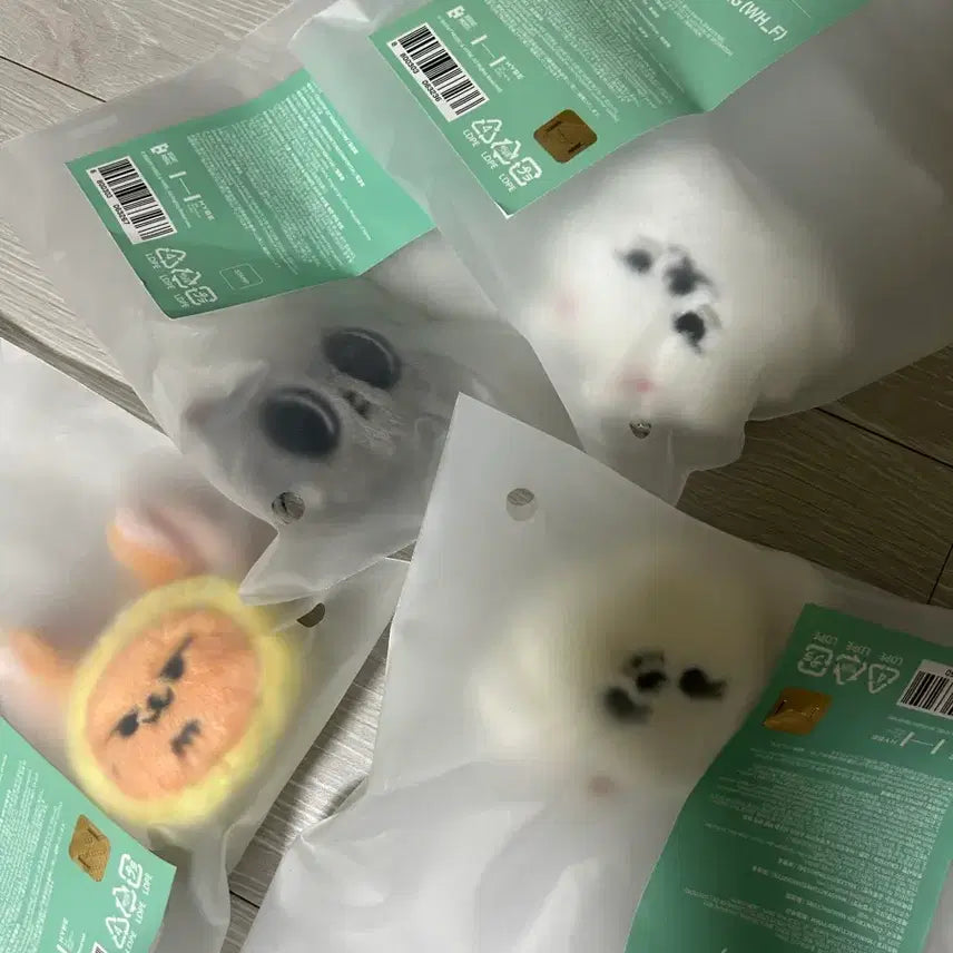 [BUNJANG] TXT Tomorrow x Together Bbabutu Face Keychain / 투바투 투모로우바이투게더 인형 뿔바투 페이스키링 양도 판매