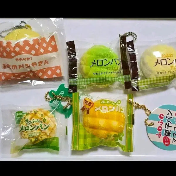 [BUNJANG] Jade Dream Classic Melon Bread Gacha Pasco Melon Bread Gacha Keychain Bundle Set / 제이드림  고전  멜론빵 가챠  파스코 메론빵 가챠 키링  빵스퀴시 일괄