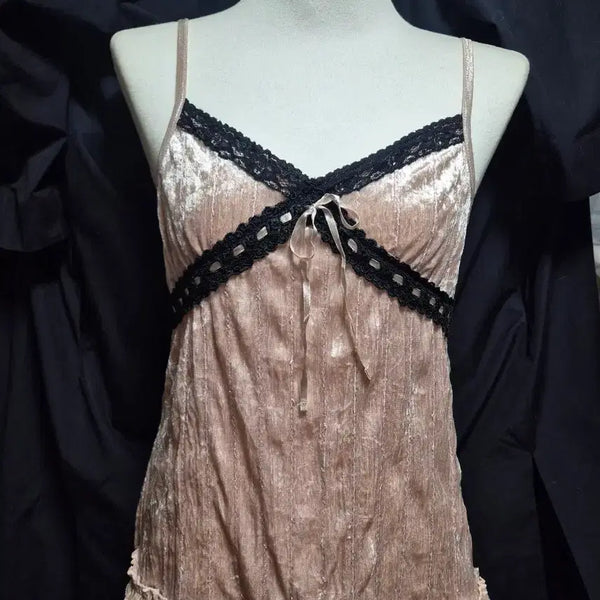 [BUNJANG] Pink Beige Velvet Sleeveless Top with Sequin Detail / 핑크베이지 벨벳 슬리브리스