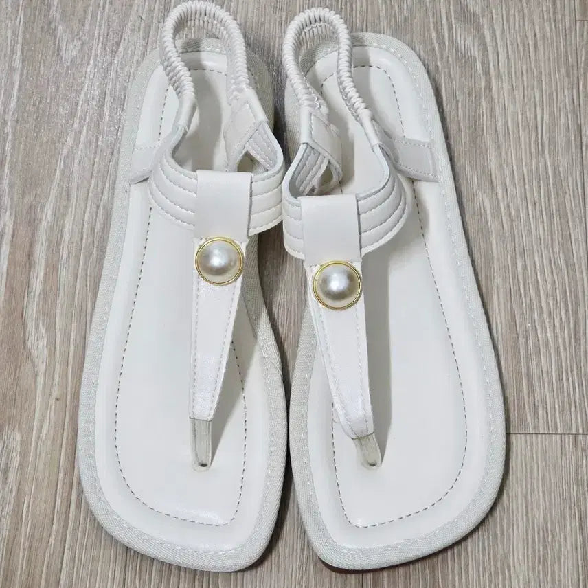 [BUNJANG] Women's Pearl Detail Flat Sandals - Size 235 / 여성쪼리샌들 235 새상품
