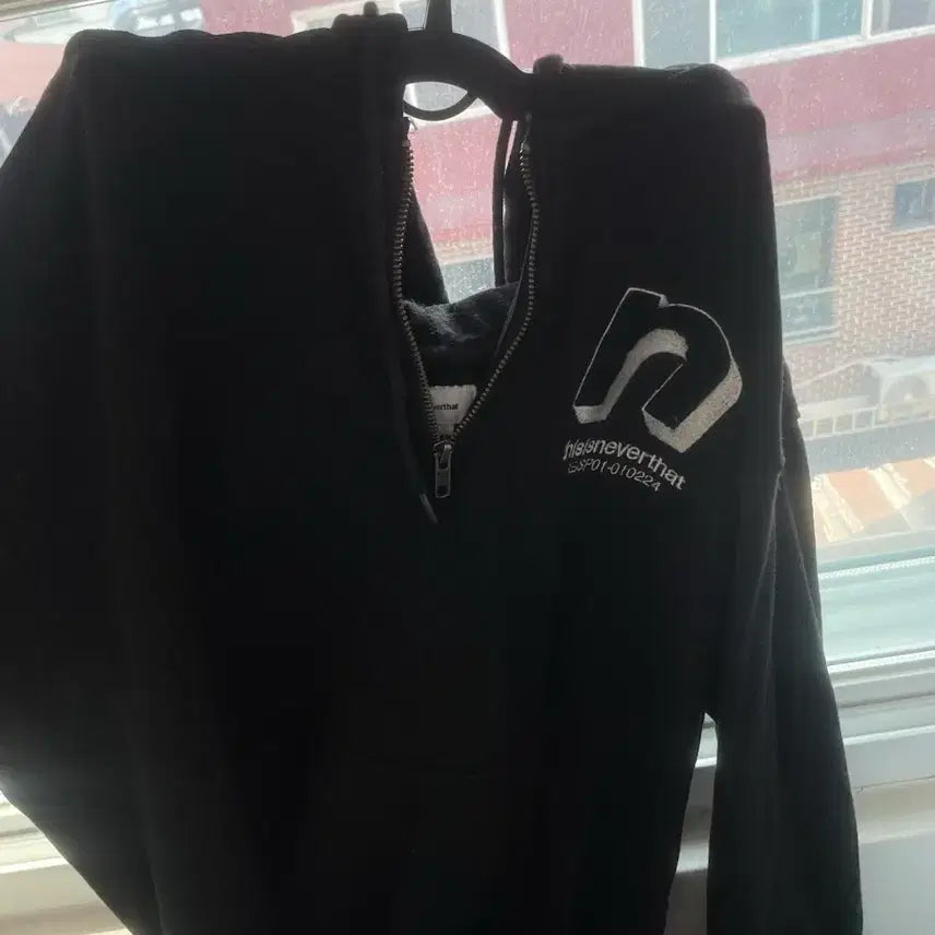 [BUNJANG] Thisisneverthat Black Hoodie Zip-Up S / 디스이즈네버댓 블랙 후드 집업 s