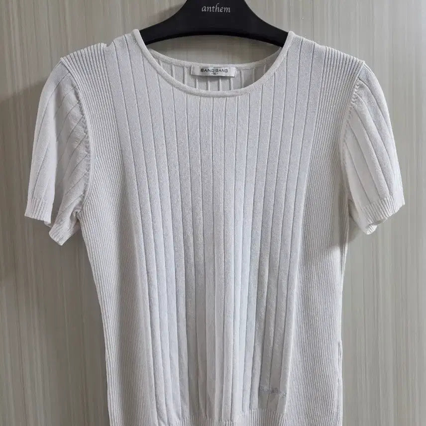 [BUNJANG] Bang Bang White Ribbed Short-Sleeve Knit T-Shirt / 뱅뱅 화이트 골지 반팔 니트티 여름 봄 가을 세계절