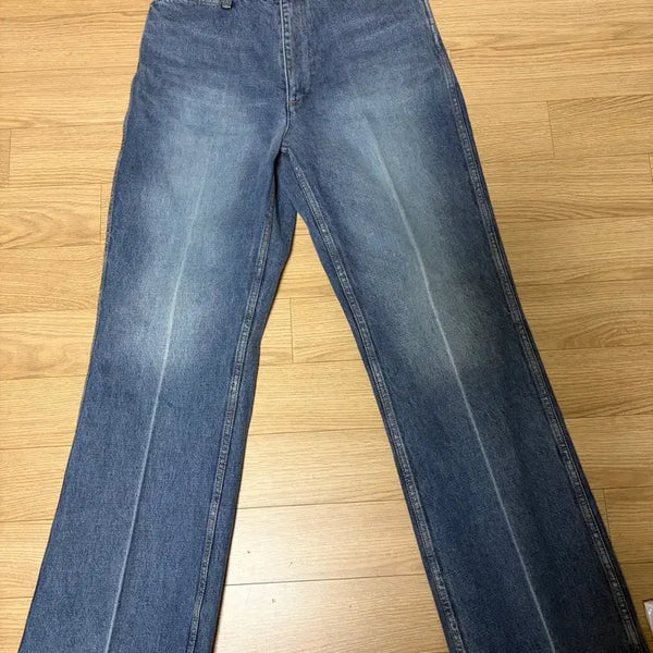 [BUNJANG] Capital 14oz Denim 5P Pleated Bootcut Jeans / [32] 캐피탈 14oz 데님 5P 플리츠 가공 부츠컷 데님팬츠