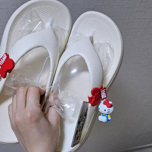 [BUNJANG] Sanrio Hello Kitty New Flip-flops / 산리오 키티 신상쪼리 새상품 마지막 재고 2개