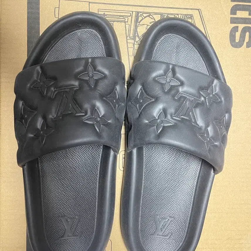 [BUNJANG] Louis Vuitton Watermule Urethane Slippers / 루이비통 워터뮬 슬리퍼 우레탄