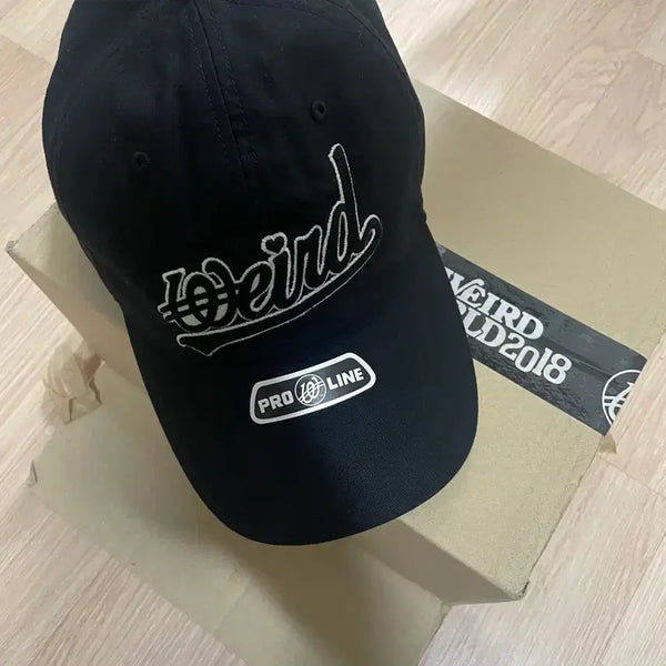 [BUNJANG] Weird World Wave Logo Ball Cap (BIG size) / 위얼드월드 웨이브로고 볼캡(BIG size)