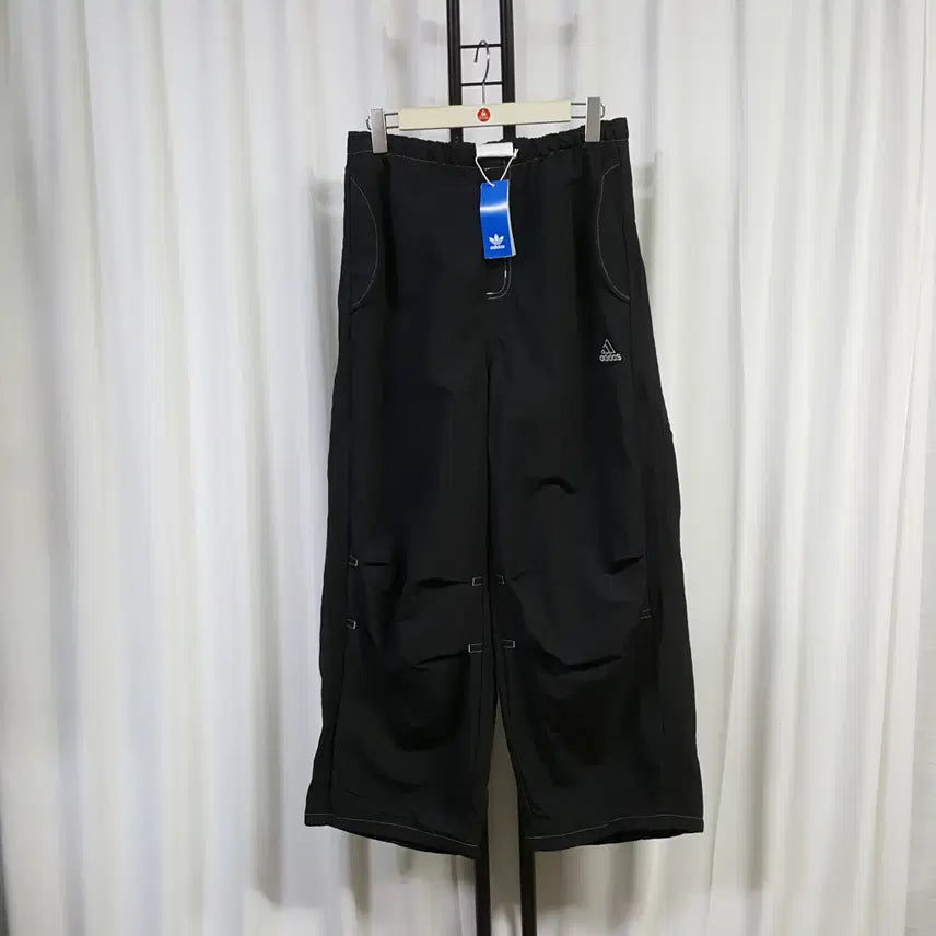 [BUNJANG] Adidas Parachute Woven Pants Black / 24년 아디다스 새상품 파라슈트 팬츠 우븐 블랙 33추천 오일장