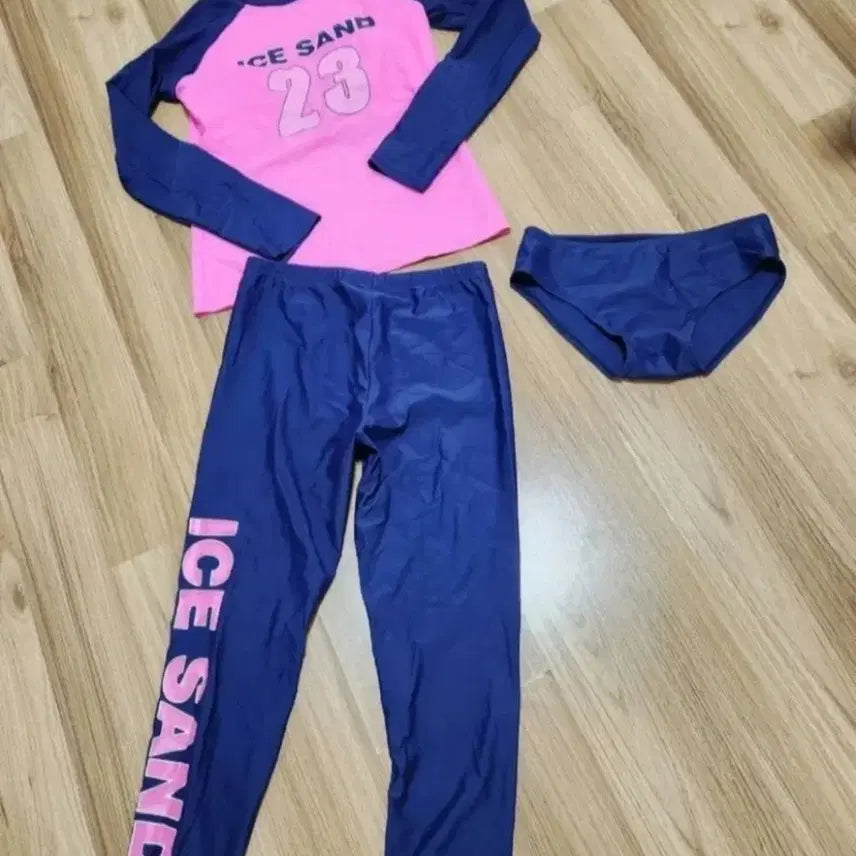 [BUNJANG] Girls' Junior Rash Guard Set with Swim Cap / 여아주니어 래쉬가드 상하의 + 수모 세트