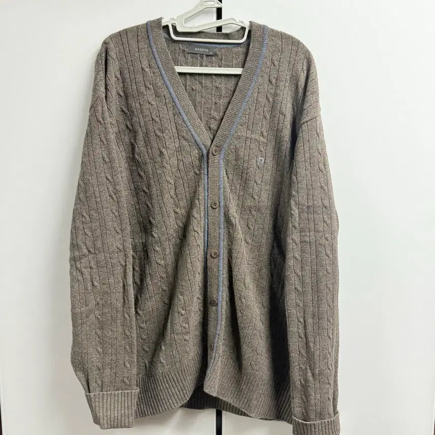 [BUNJANG] Hazzys Brown Cable Knit Cardigan 105 / 헤지스 브라운 꽈배기 니트 가디건 105
