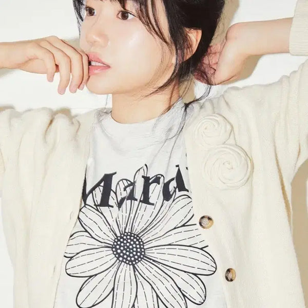 [BUNJANG] Mardi Mercredi Daisy T-Shirt / 마르디메크르디 데이지 티셔츠