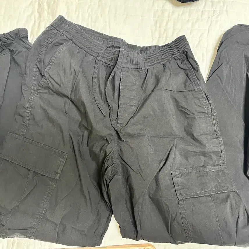 [BUNJANG] Uniqlo Black Cargo Jogger Pants / 검정색 카고 조거 팬츠 유니클로