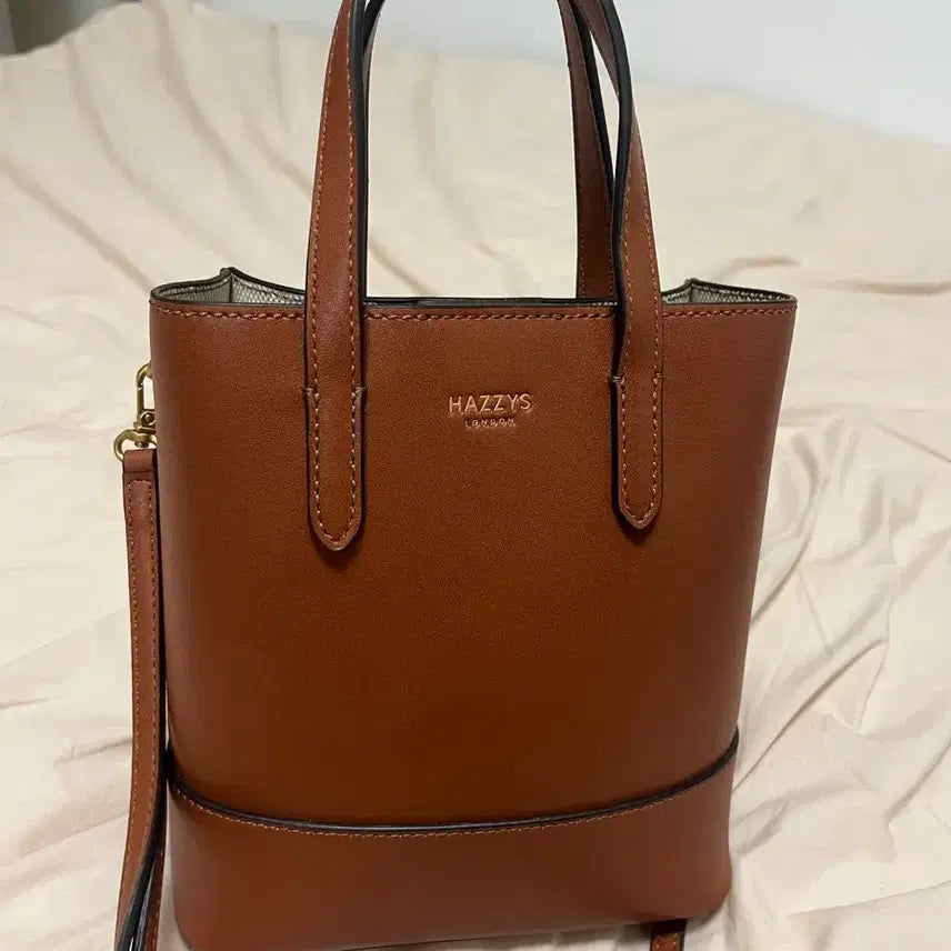 [BUNJANG] Hazzys Brown Mini Tote Bag (Crossbody Convertible) / 헤지스 브라운 미니 토트백 크로스겸용 (덤증정)