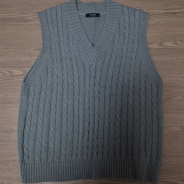 [BUNJANG] V-Neck Cable Knit Vest / 브이넥 케이블 니트 조끼