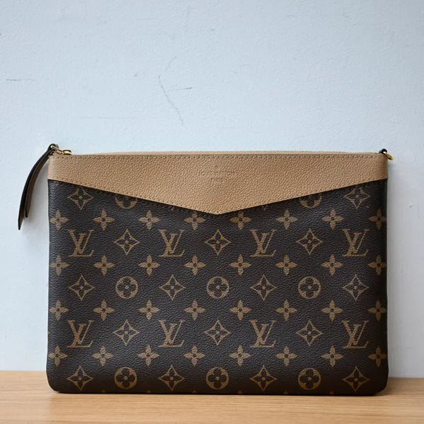 [BUNJANG] Louis Vuitton Monogram Daily Pouch Clutch Bag M64591 / [정품] 루이비통 클러치백 M64591