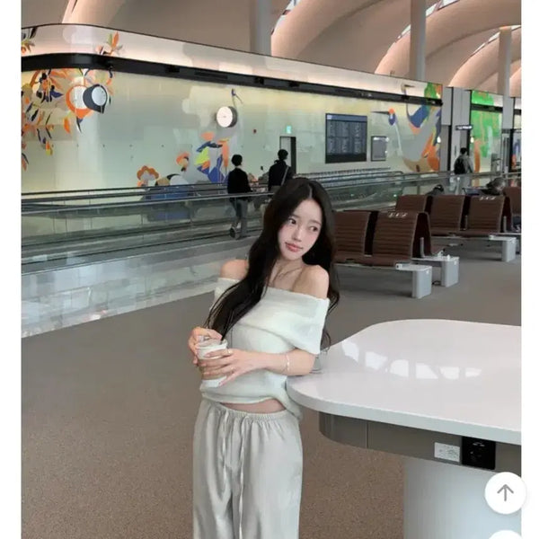 [BUNJANG] Avely Mohair Off-Shoulder Top / (새상품) 에이블리 오프숄더 상의 (고급 섬유 모헤어)
