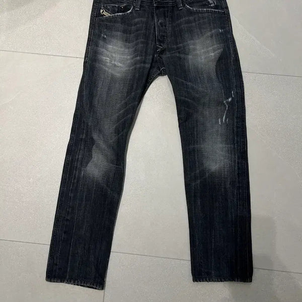 [BUNJANG] Diesel Washed Black Denim Pants / 디젤 워싱 블랙 데님팬츠