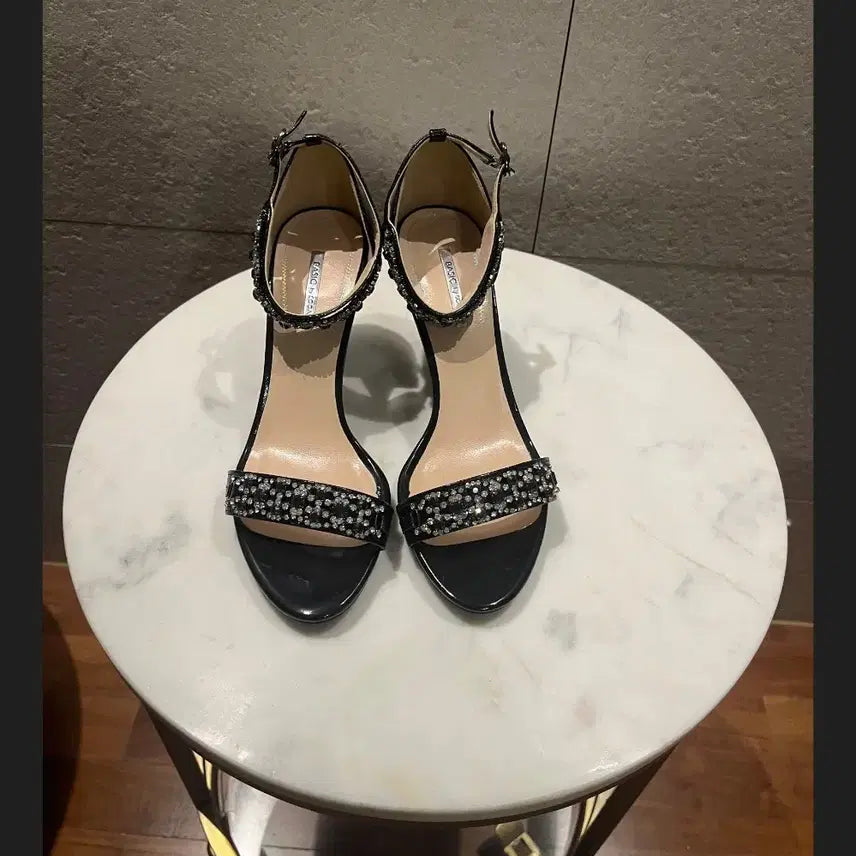 [BUNJANG] SODA Crystal Basic Cubic Strap Heels - Black, Size 245 / 새제품 SODA크리스탈 베이직 by 조이유 블랙 큐빅 스트랩 힐 245