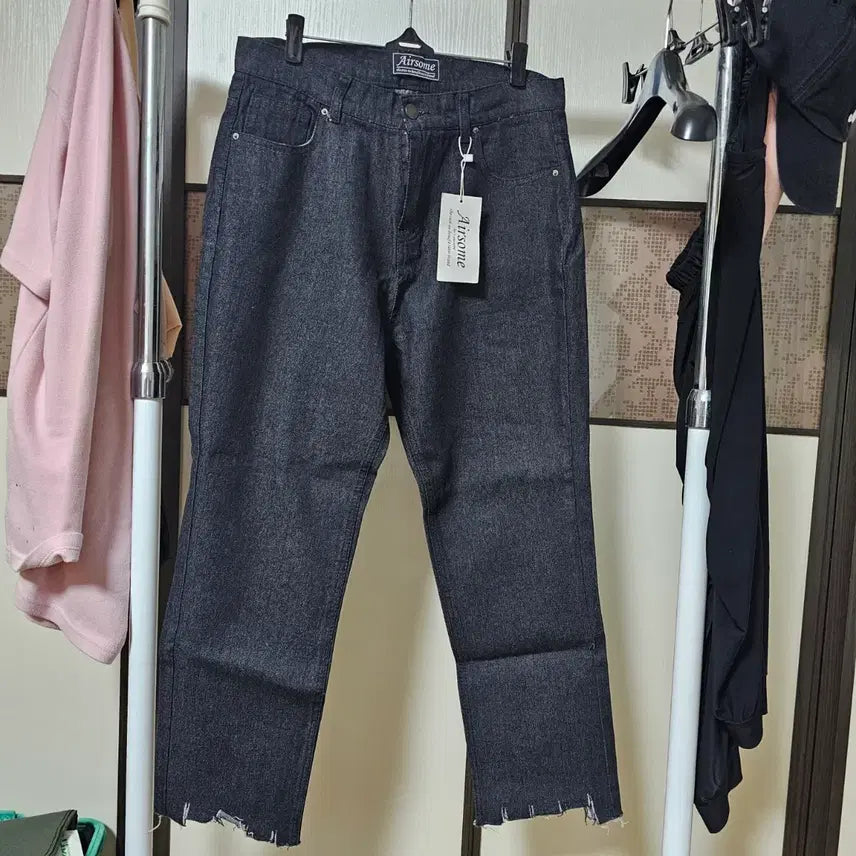 [BUNJANG] Black Denim Cut-Out Jeans XL / 블랙 데님 컷팅진 새상품 XL