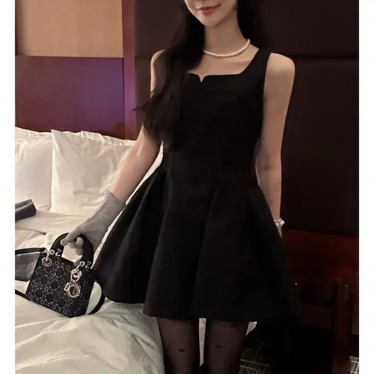 [BUNJANG] Post Monition Swan Jacquard Mini Sleeveless Dress / 포스트모니션_ 백조 자가드 미니원피스