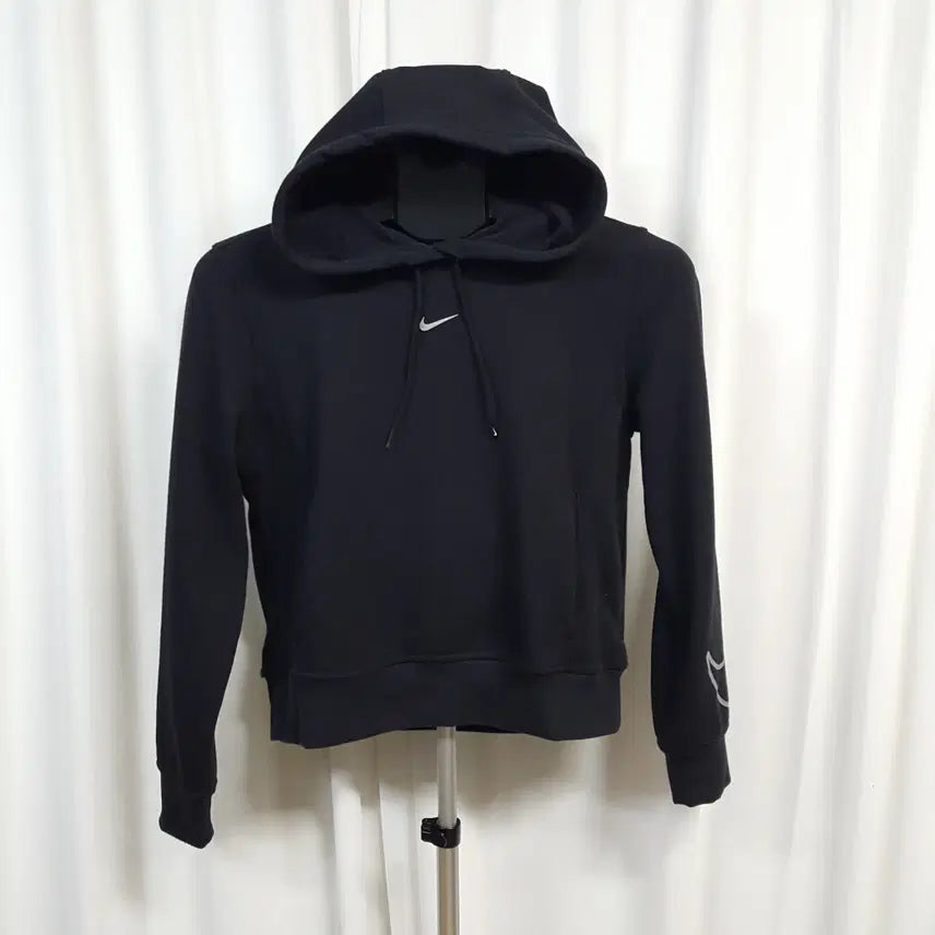 [BUNJANG] Nike Women's Cropped Hoodie Black S / 24년 나이키 여성 크롭 후드 티셔츠 블랙 S 오일장