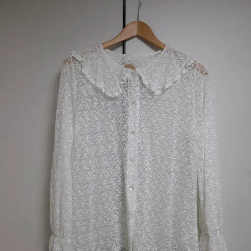 [BUNJANG] Lace Big Collar Blouse / 새상품) 레이스 빅카라 블라우스