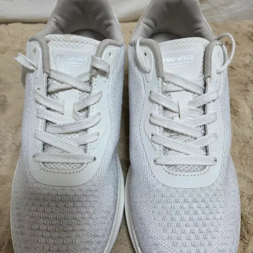 [BUNJANG] Pro-Specs White Sneakers Size 255 / 프로스펙스 흰색 운동화 255사이즈