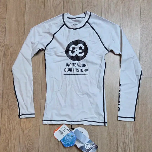 [BUNJANG] THREE QR Children's White Rash Guard XS / 미사용 쓰리큐알 THREE QR 아동용 하얀색 래쉬가드 XS사이즈