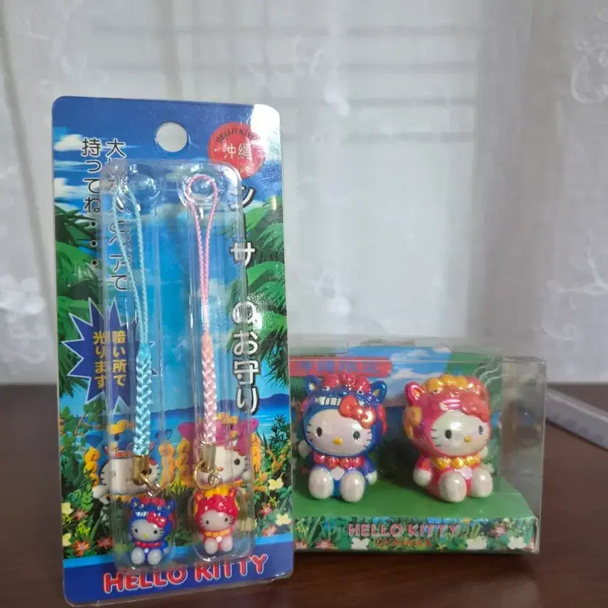 [BUNJANG] Vintage 2000s Okinawa Limited Edition Hello Kitty Strap & Shisa Figure / 00년 고전키티 오키나와 한정 스트랩+시사 피규어